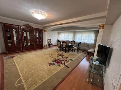 Аренда 4-комн. кв. 130 м² — метро Космонавтов