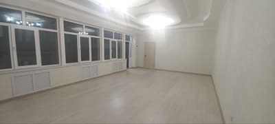 Аренда кв. 395 м² — улица Конституции