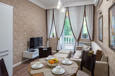 Аренда 3-комн. кв. 100 м² — улица Бабура, 17