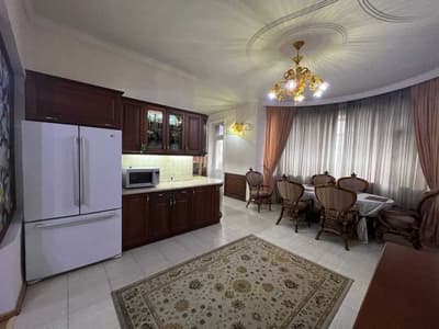 Аренда 4-комн. кв. 220 м² — улица Тараса Шевченко