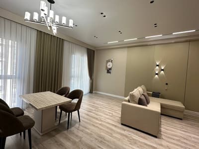 Аренда 2-комн. кв. 70 м² — Oq saroy turar-joy majmuasi
