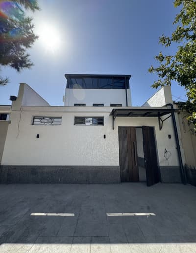 Аренда 6-комн. коммерция 250 м² — жилой комплекс Mirabad Avenue