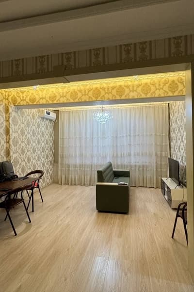 Аренда 2-комн. кв. 70 м² — улица Айбека