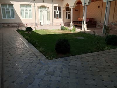 Продажа 6-комн. коммерция 255 м² — улица Такачи