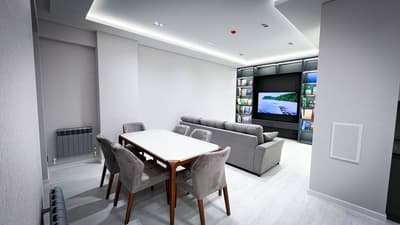 Аренда 3-комн. кв. 100 м² — улица Кары-Ниязи, 11