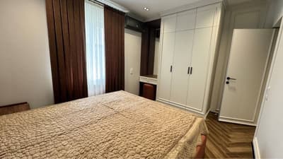 Аренда 2-комн. кв. 60 м² — улица Юсуфа Хос Ходжиба
