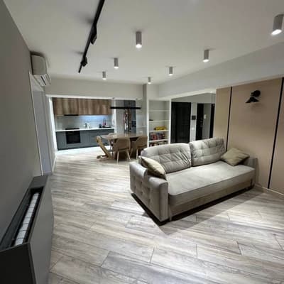 Продажа 4-комн. кв. 110 м² — Космонавтов