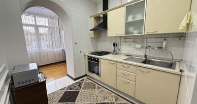 Аренда 3-комн. кв. 80 м² — улица Буюк Ипак Йули