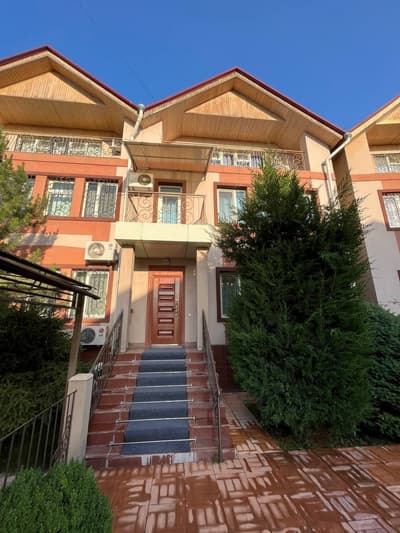 Аренда 6-комн. коммерция 320 м² — улица Каландар