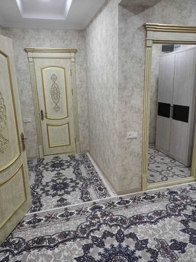Аренда 4-комн. кв. 136 м²