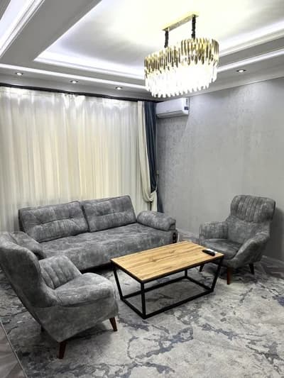 Аренда 4-комн. кв. 100 м²