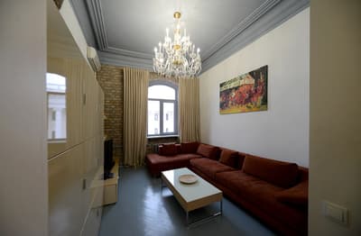 Аренда 3-комн. кв. 135 м² — метро Айбек