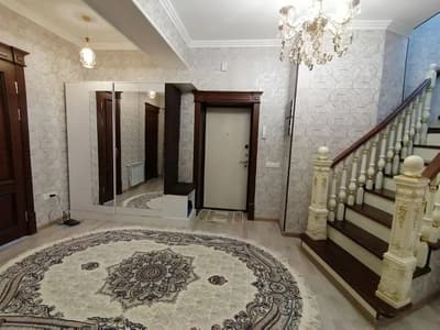 Аренда 6-комн. кв. 200 м²