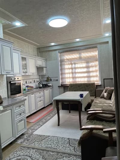 Аренда 4-комн. кв. 130 м²