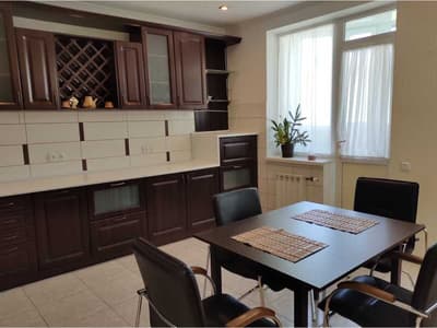 Аренда 3-комн. кв. 95 м²