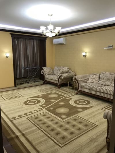 Аренда 4-комн. кв. 180 м²