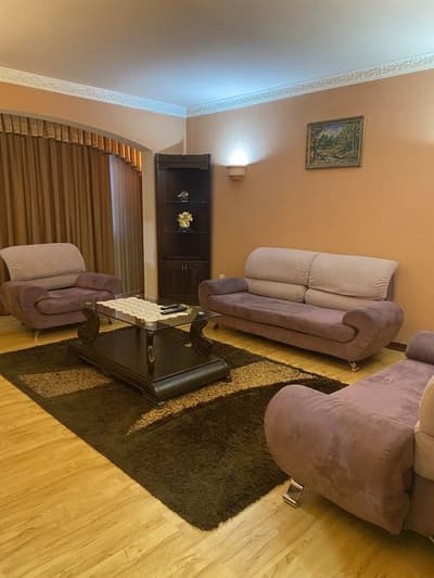 Аренда 6-комн. кв. 130 м²