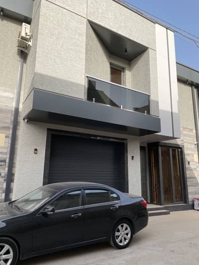 Аренда 6-комн. коммерция 220 м²