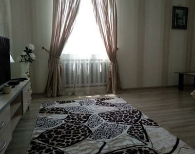 Аренда 2-комн. кв. 80 м² — Мирабадский район