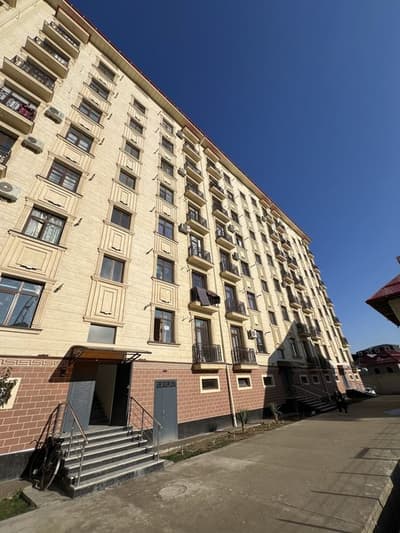 Dom sotiladi. Obod Makondan. 2 xonali. Yangi Dom.