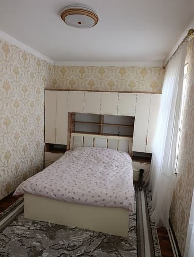 1 хона срочно сотилади 6 мкр гиштли дом