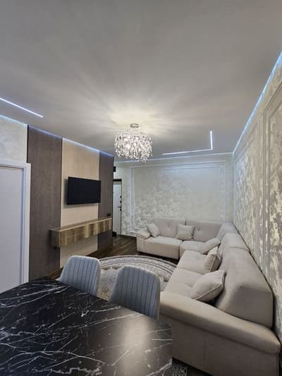 Продам 2в3/3/5 Буюк ипак йули Художник