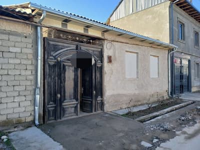 Бектемир тумани. Йулдан 300метр ичкарида.3соток 4хона.Сув,свет,газ бор