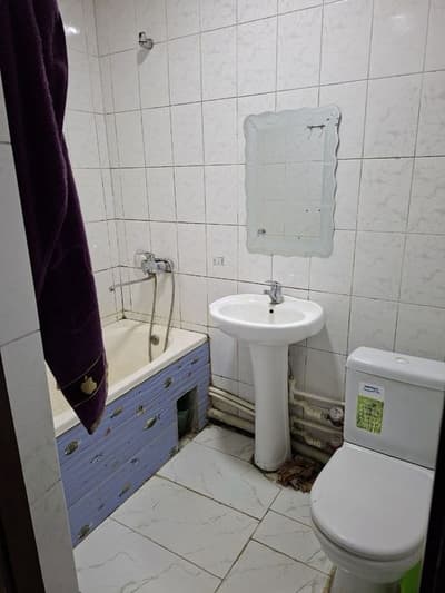 Uy sotiladi 1 xomalik padvali bilan birga