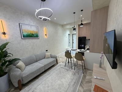 Срочно Продаётся ШРуставели Новостройка 1в2/14/16 с мебелью техникой !