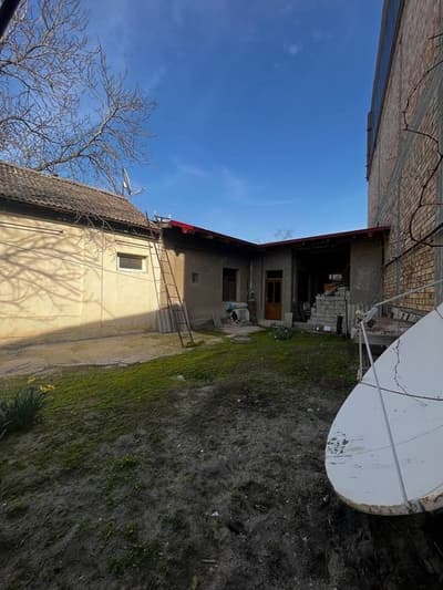 Срочно продаётся Участок под бизнеса в доль дороги