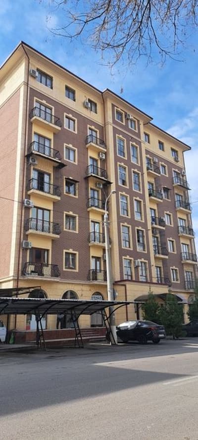 Shayxontoxur tum Rabochi garadok. 3 xona .