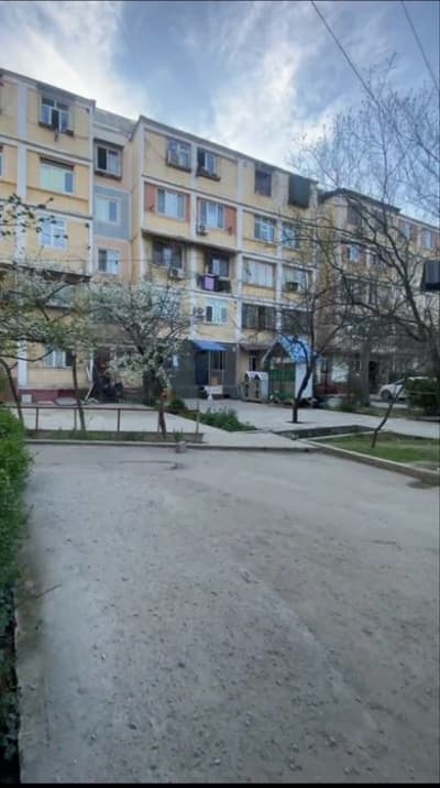 СЕРГЕЛИ 4 квартал продается 3 комнатная квартира