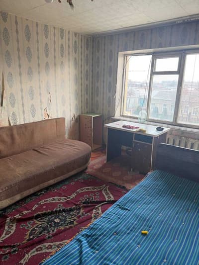 продаю 1/3/3 ком квартира на рисовый базар в доль дорога