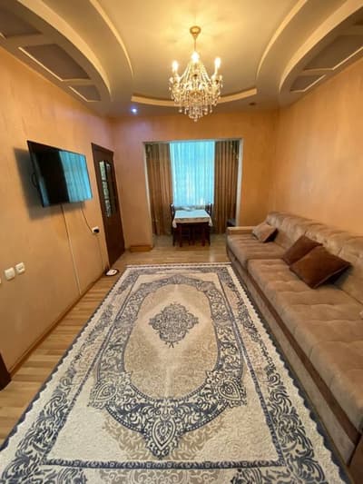 Метро М.Улугбек 3-х комнатная ЧИЛОНЗОР-2 квартал (мебель и  техника)