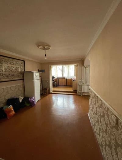3 комнатная квартира 2-этаж кирпич Все раздельно Продам Чиланзар 9 !