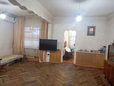 4/4/4 Куйлик 1 мавзе метро Киёт,92 кв.м без ремонта,73 500 $