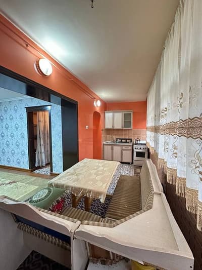 Kogon shaxarda 2 xonalik kvartira sotiladi 2 etaj