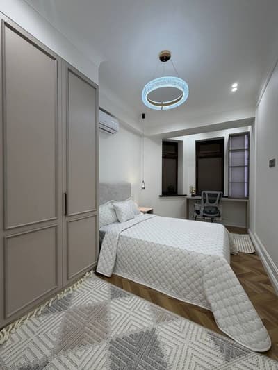 Срочно продаётся 4 ком Новостройка Яккасарой район