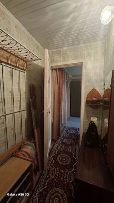 Чиланзар 1 улица Мукимий продается 2-комнатная 50кв.м балкон 2/4