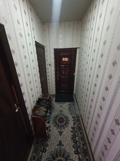 Uy sotiladi Юунсбат13кв 2,4,4 xolati orta