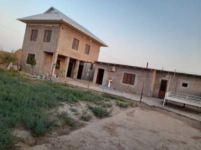 Shoshilinch Termizda Hovli uy sotiladi