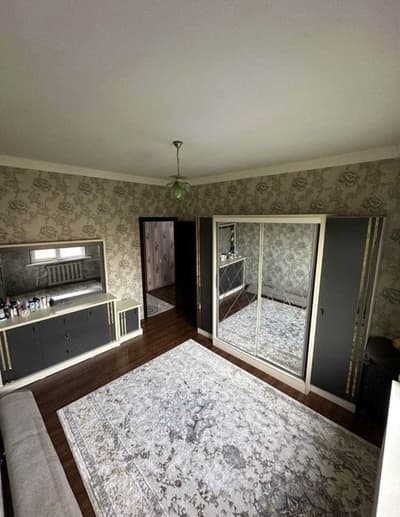 Сергелинский р-н Куйлюк (Qo’yliq) массив 6 3/4/5 франция78м2 балкон2х6