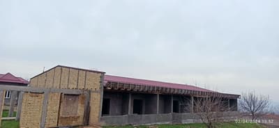 Oqtosh (октош) да ер сотилади курилиши билан ер нархида.Нархи: 550.000