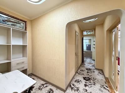 Mirabada yevro remontli uy sotiladi