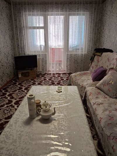 Продаётся  2хкомнатная квартира 2ой этаж сквозная. 24000дол