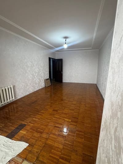 Срочно продаётся 2-х комнатная квартира 77 серия