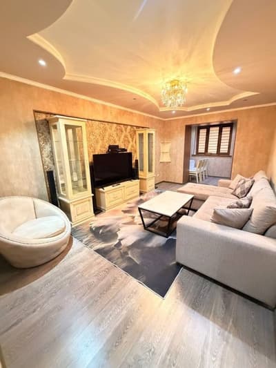 Срочно Чиланзар 5 Метро Новза ! Продается 3/2/4 кирпич Балкон 2/6