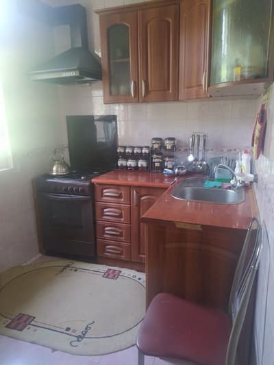 Срочно продается 4/3/4Чиланзар-14 квартал 4 комнатная квартира