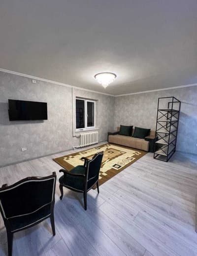 Чиланзар Метро Новза.  Продается 1 комнатная.  36 квадратов