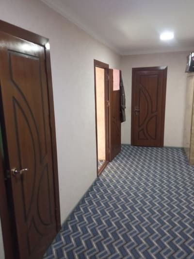 Савин савхозда Ховле уй сотиладе.45миг долер